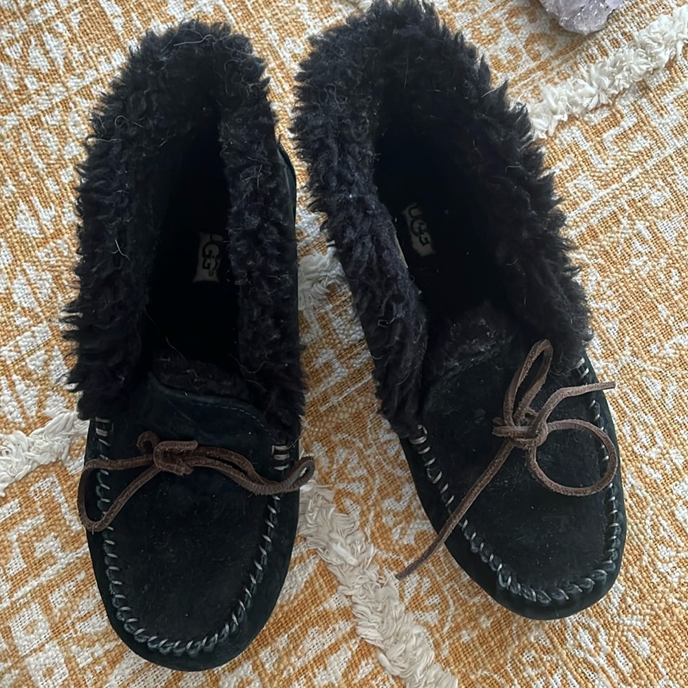 Like New UGG booties